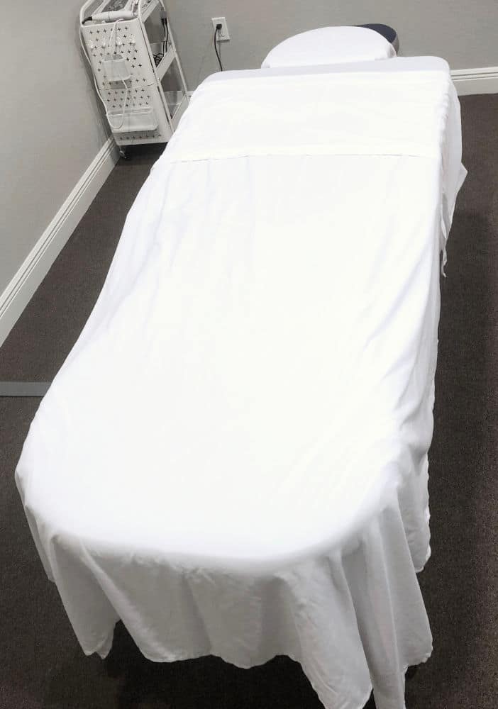 massage table covered